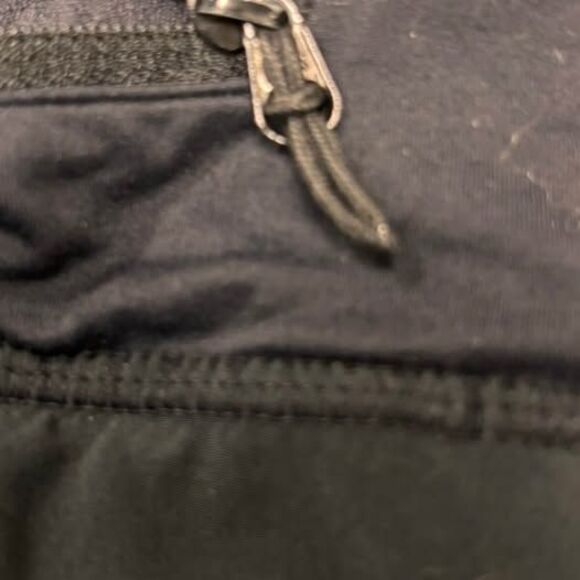 Lululemon black skort- size 6 - Picture 3 of 4